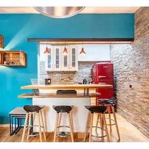 Intramuros Rare T2 Paisible Avec Terrasse Privée Et Climatisation Appartement